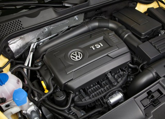 2014_VW_BEETLE_GSR_Engine_pic-15