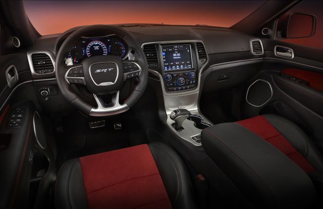 2015 Jeep Grand Cherokee SRT Red Vapor Edition_pic-5