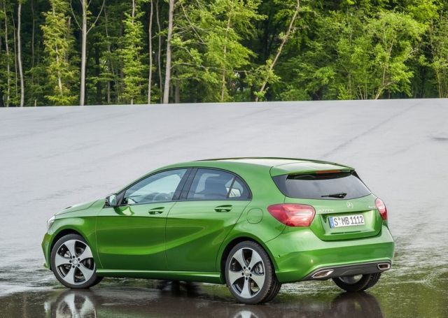 2016 MERCEDES A CLASS