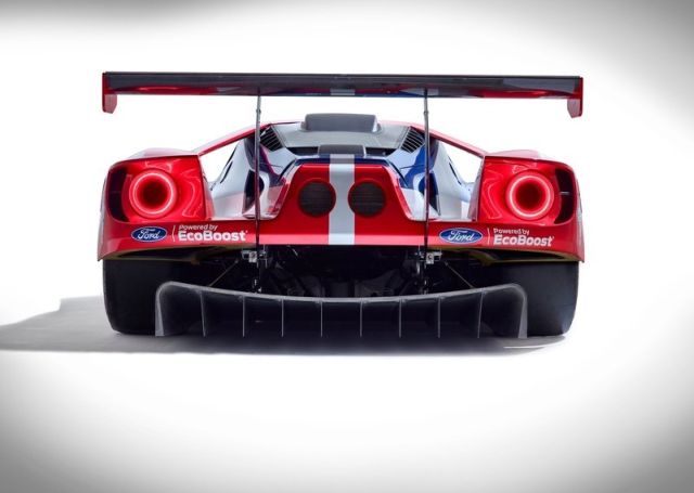FORD_GT_LE_MANS_pic-2