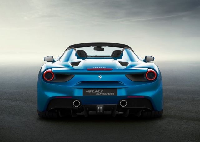 2016_FERRARI_488_SPIDER_pic-6