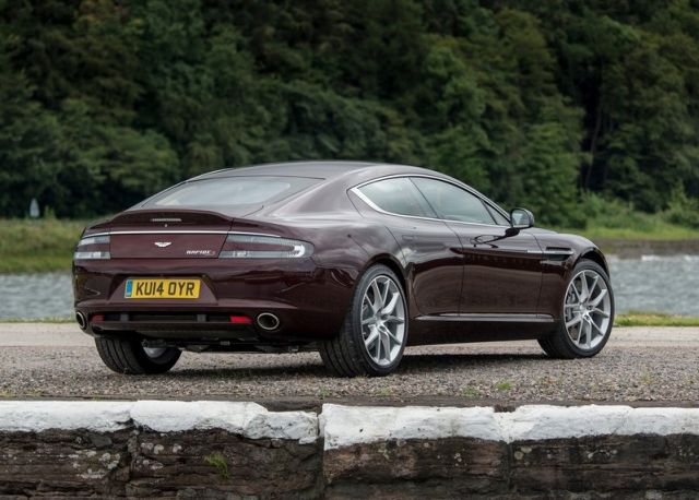 2015_ASTON_MARTIN_RAPIDE_S_pic-2