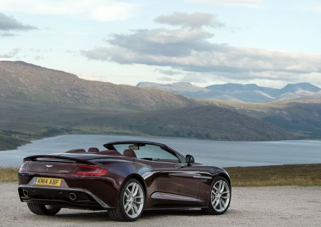 2015 ASTON MARTIN VANQUISH VOLANTE