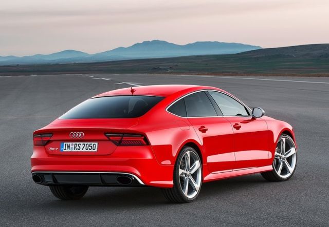 2015_AUDI_RS7_SPORTBACK_pic-3