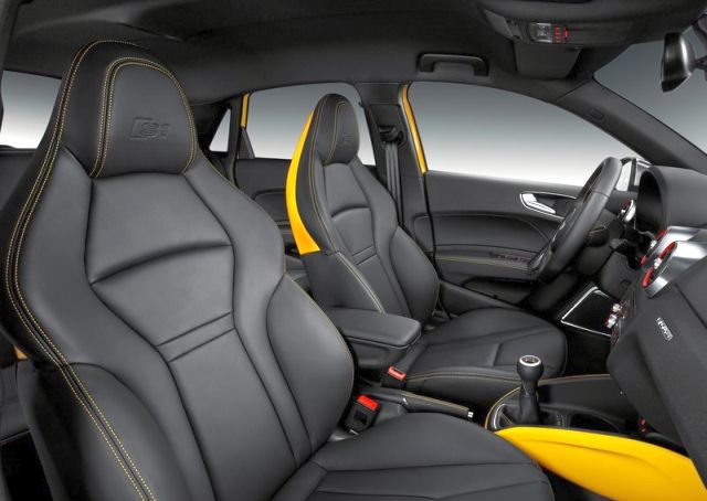 2015_AUDI_S1_SPORTBACK_interior_pic-8