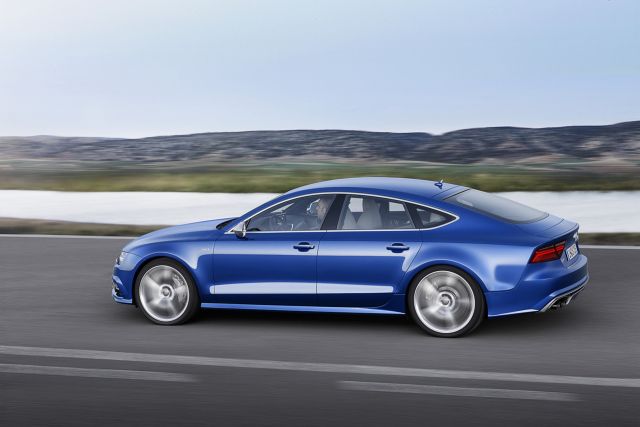 2015_AUDI_S7_Sportback_profile_pic-9