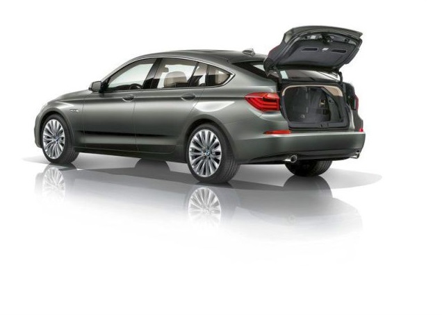 2015_BMW_5_SERIES_GT_rear_trunk_pic-8