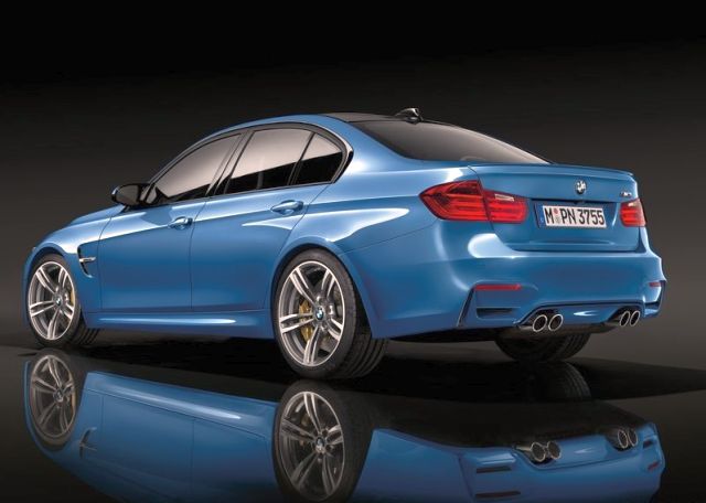 2015_BMW_M3_rear_pic-8