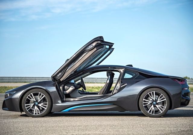 2015 BMW i8 Electric Sport Car