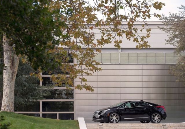 CADILLAC ELR