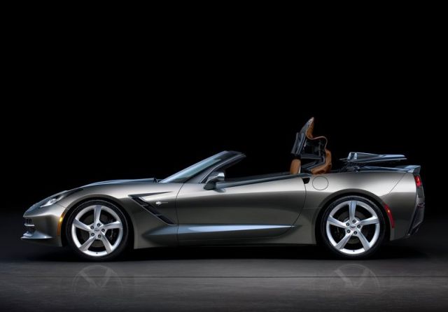 2015_CHEVROLET_CORVETTE_C7_Stingray_Cabrio_pic-10