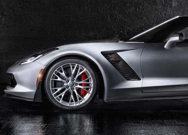 2015_CHEVROLET_CORVETTE_Z06_Cabrio_pic-4