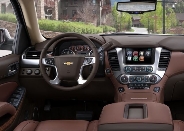 2015 new CHEVROLET SUBURBAN SUV