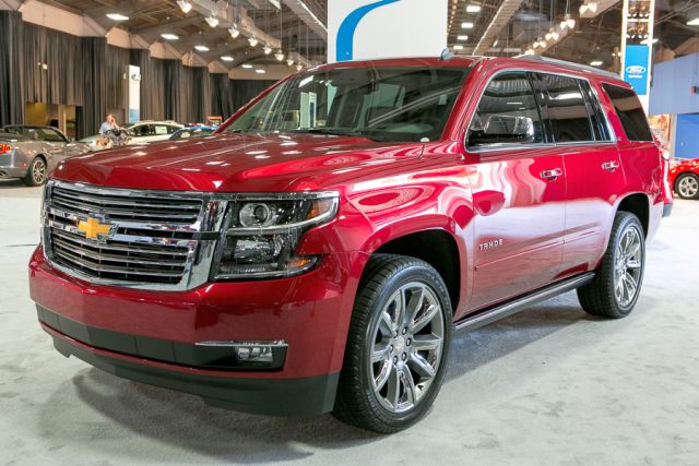 2015_CHEVROLET_TAHOE_front_pic-6