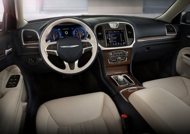 2016 CHRYSLER 300C