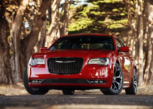 2015 CHRYSLER 300S