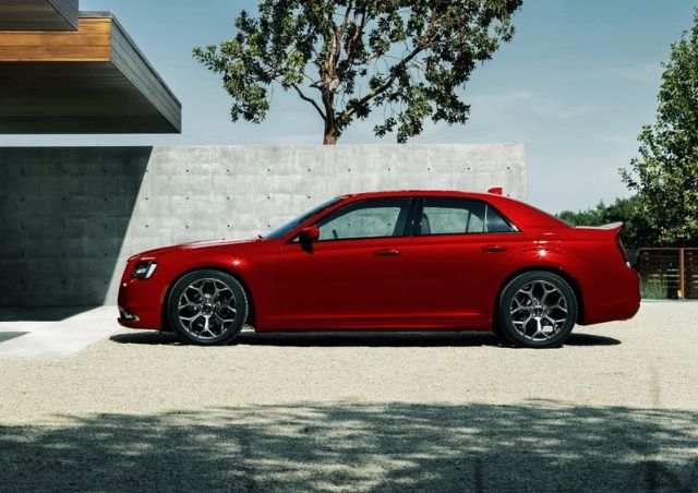 2015 CHRYSLER 300S