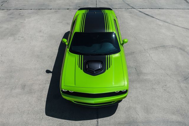 2015_DODGE_CHALLENGER_pic-12