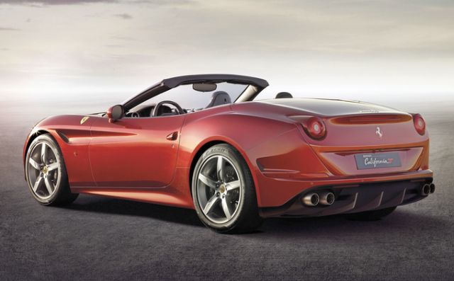 2015_FERRARI_CALIFORNIA_T_rear_pic-2