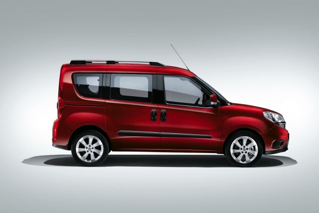 2015_fiat_doblo_combi_pic-6