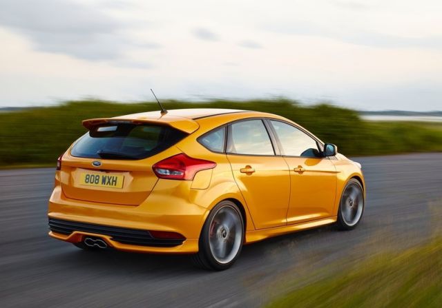 2016_FORD-FOCUS_ST_pic-11