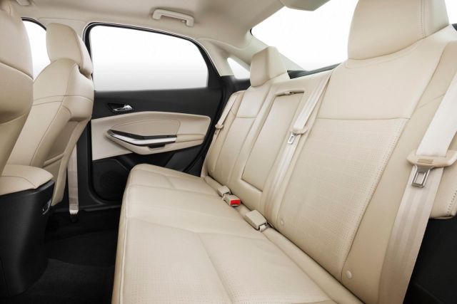 2015_FORD_ESCORT-Fiesta Sedan_seats_pic-7