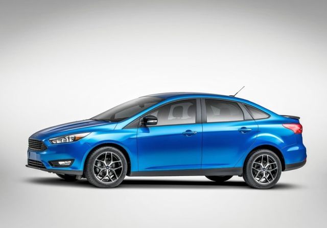 2015 New FORD FOCUS SEDAN