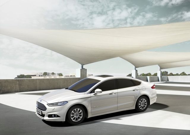 2015 FORD MONDEO HYBRID