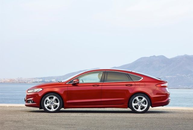 2015 FORD MONDEO