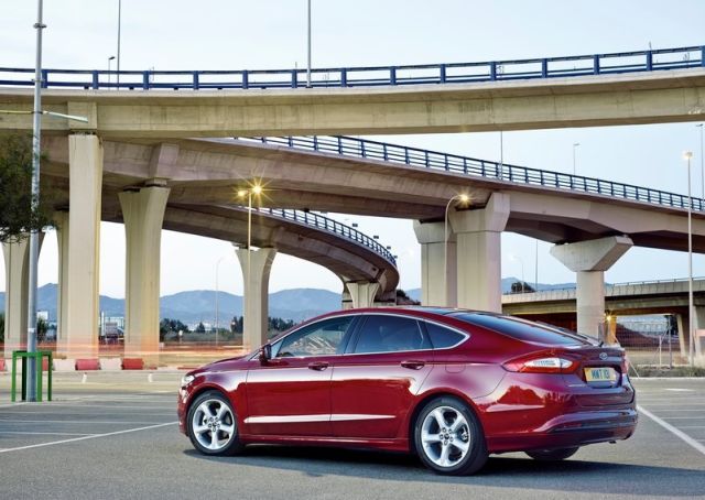 2015 FORD MONDEO