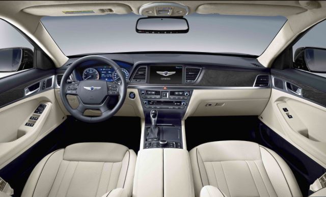 2015_HYUNDAI_GENESIS_interior_pic-7