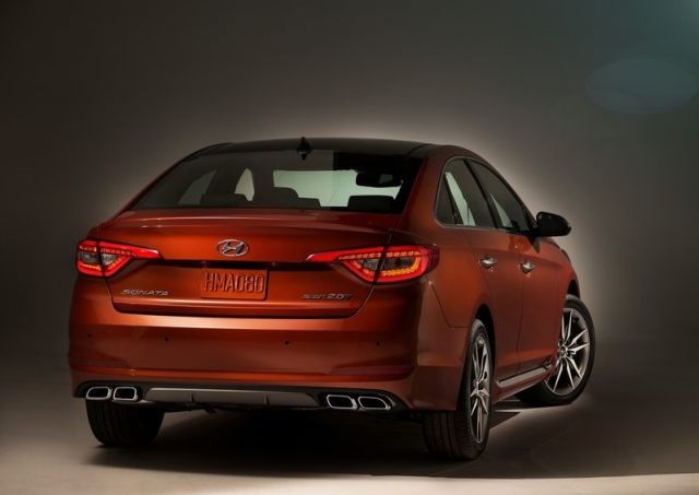 2015_HYUNDAI_SONATA_pic-4