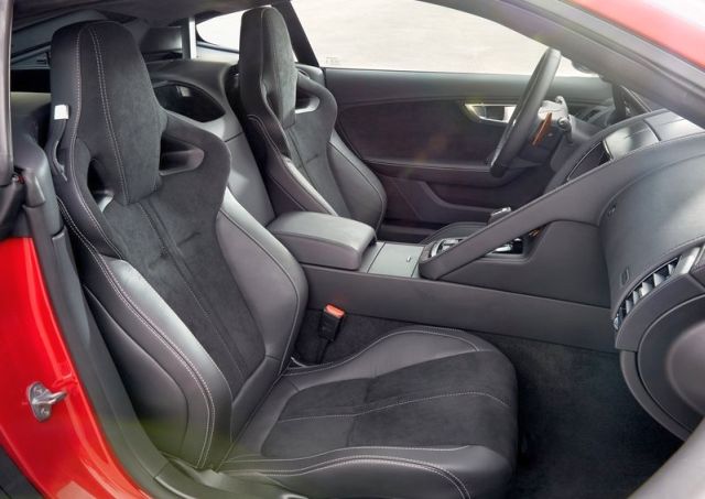 2015_JAGUAR_F-TYPE_COUPE_seats_pic-8