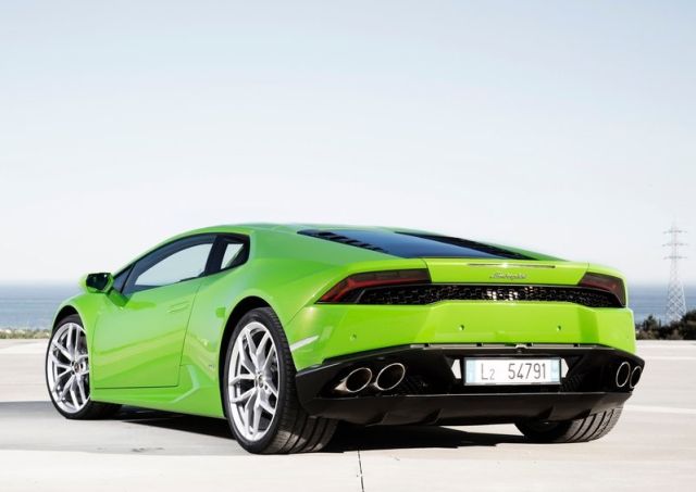 2015_LAMBORGHINI_HURACAN_LP610-4_Green_pic-7