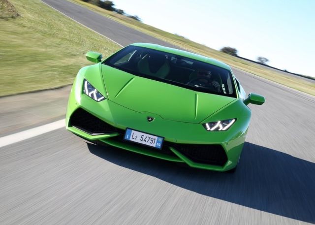 2015_LAMBORGHINI_HURACAN_LP610-4_Green_pic-8