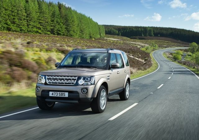 2015_LAND_ROVER_DISCOVERY_pic-8