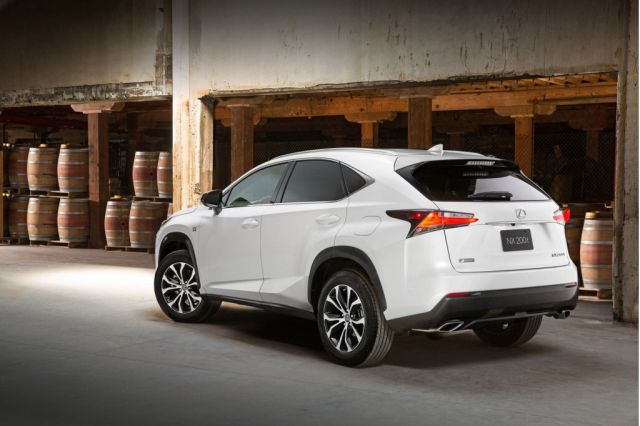 2015_LEXUS_NX_200T F-SPORT_rear_pic-2