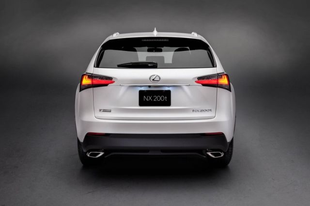 2015_LEXUS_NX_200T F-SPORT_rear_pic-6