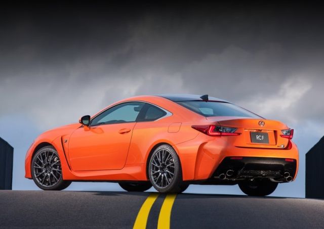 2015_LEXUS_RC-F_pic-5