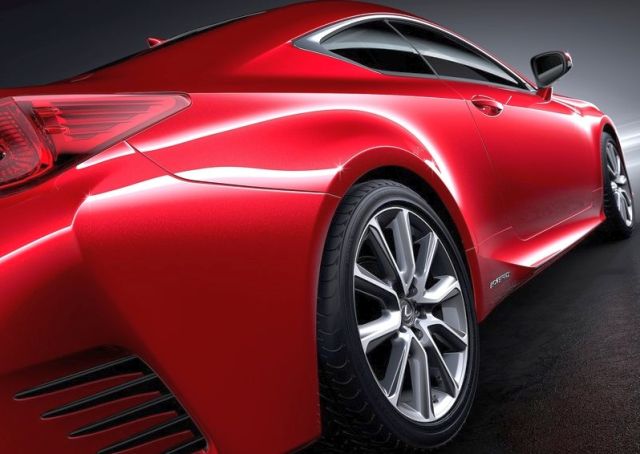 2015_LEXUS_RC_rear_pic-6