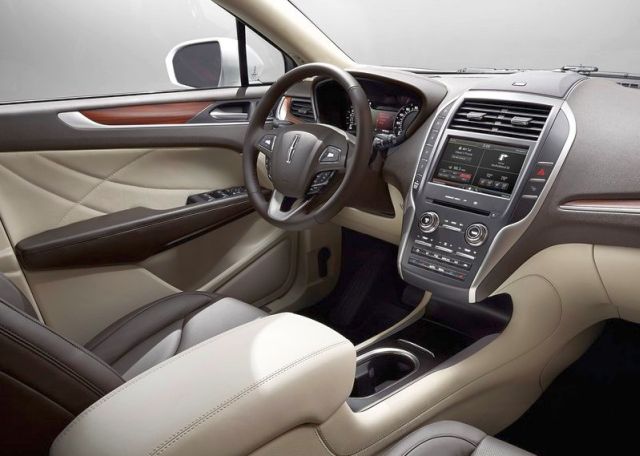 2015 LINCOLN MKC SUV