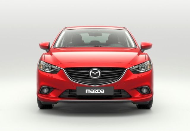 2015_MAZDA_6_Sedan_front-pic-4