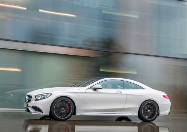 2015_MERCEDES_S63_AMG_Coupe_profile_pic-4