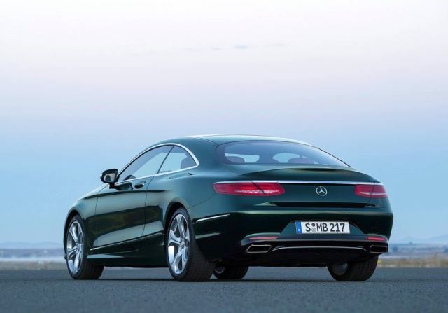 2015_MERCEDES_S_CLASS_COUPE_rear_pic-5