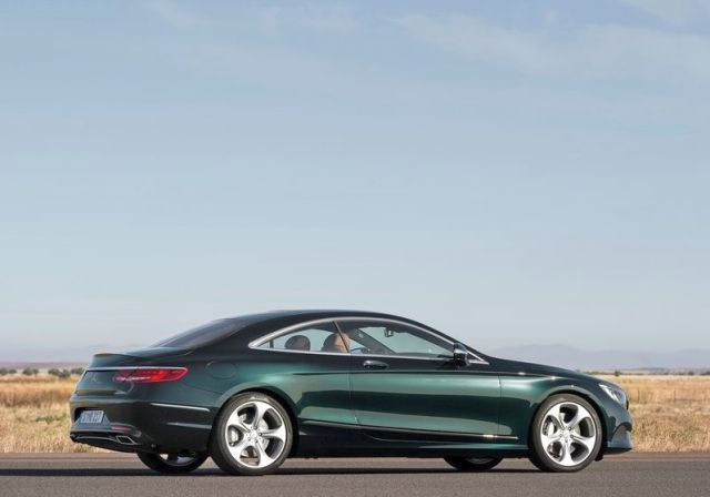 2015_MERCEDES_S_CLASS_COUPE_rear_pic-6