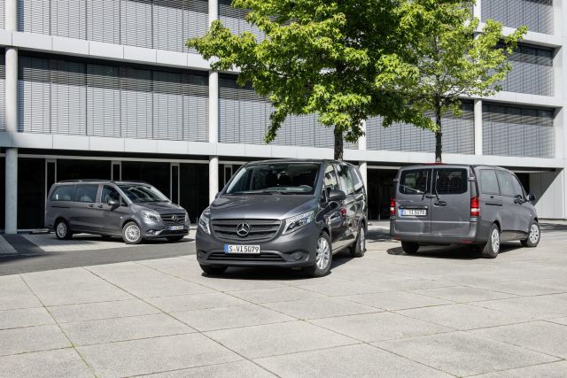 2015_MERCEDES_VITO_TOURER_pic-12