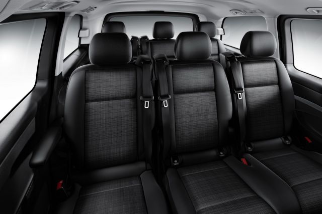 2015_MERCEDES_VITO_TOURER_pic-18