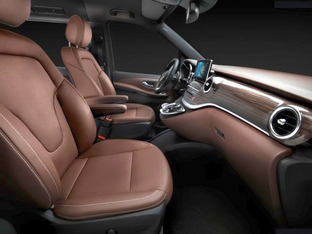 2015_MERCEDES_V_CLASS_front_seats_pic-11