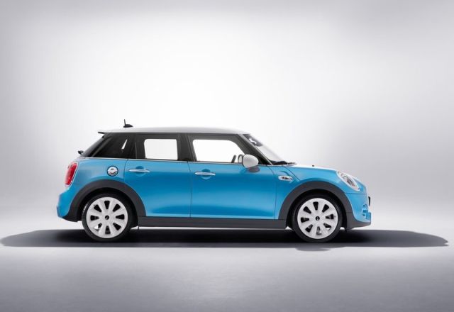 2015 MINI COOPER 5 DOOR