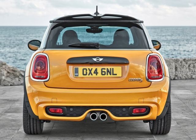 2015 MINI COOPER S